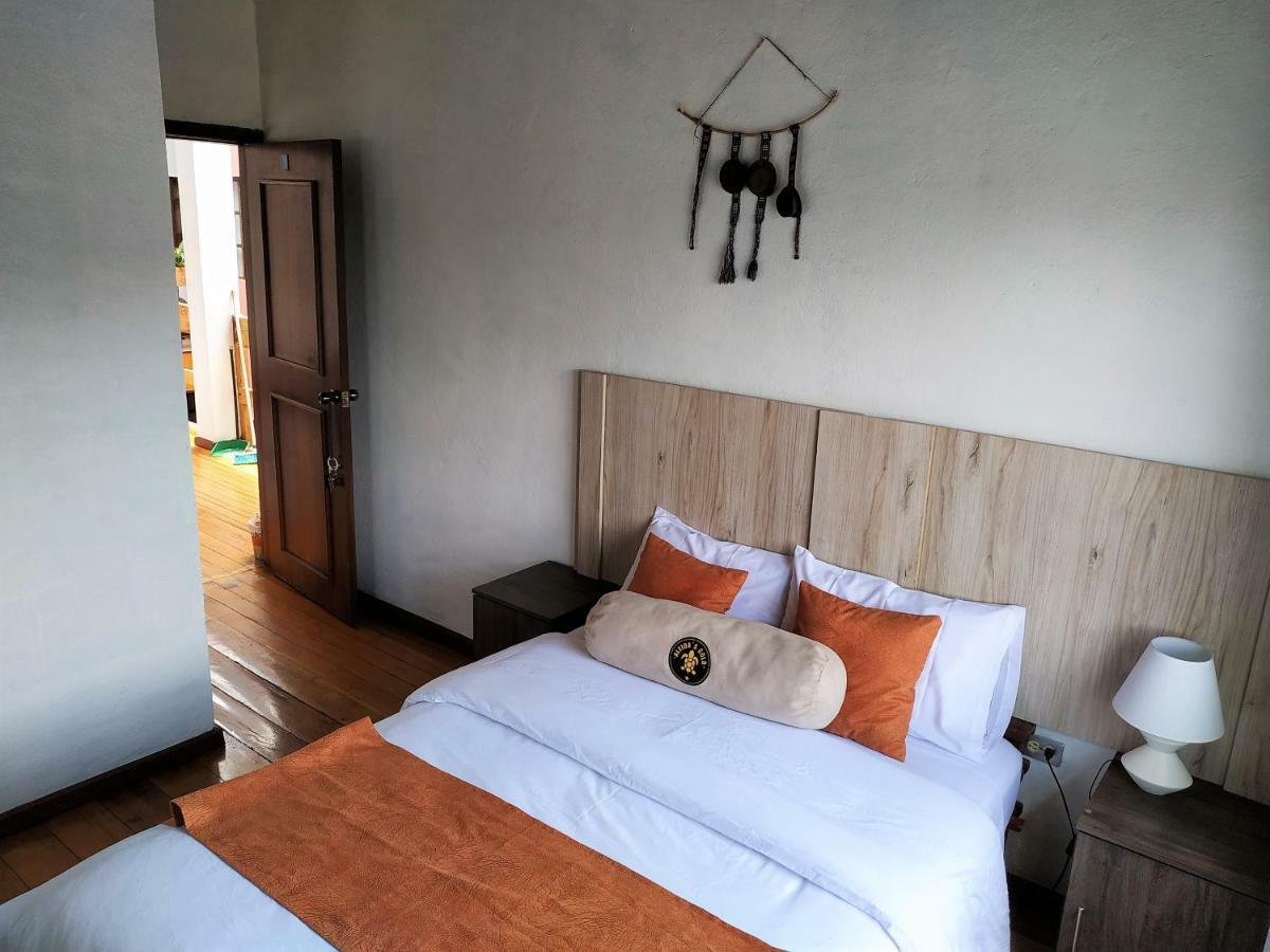 Aleida'S Hostal Puembo Zewnętrze zdjęcie