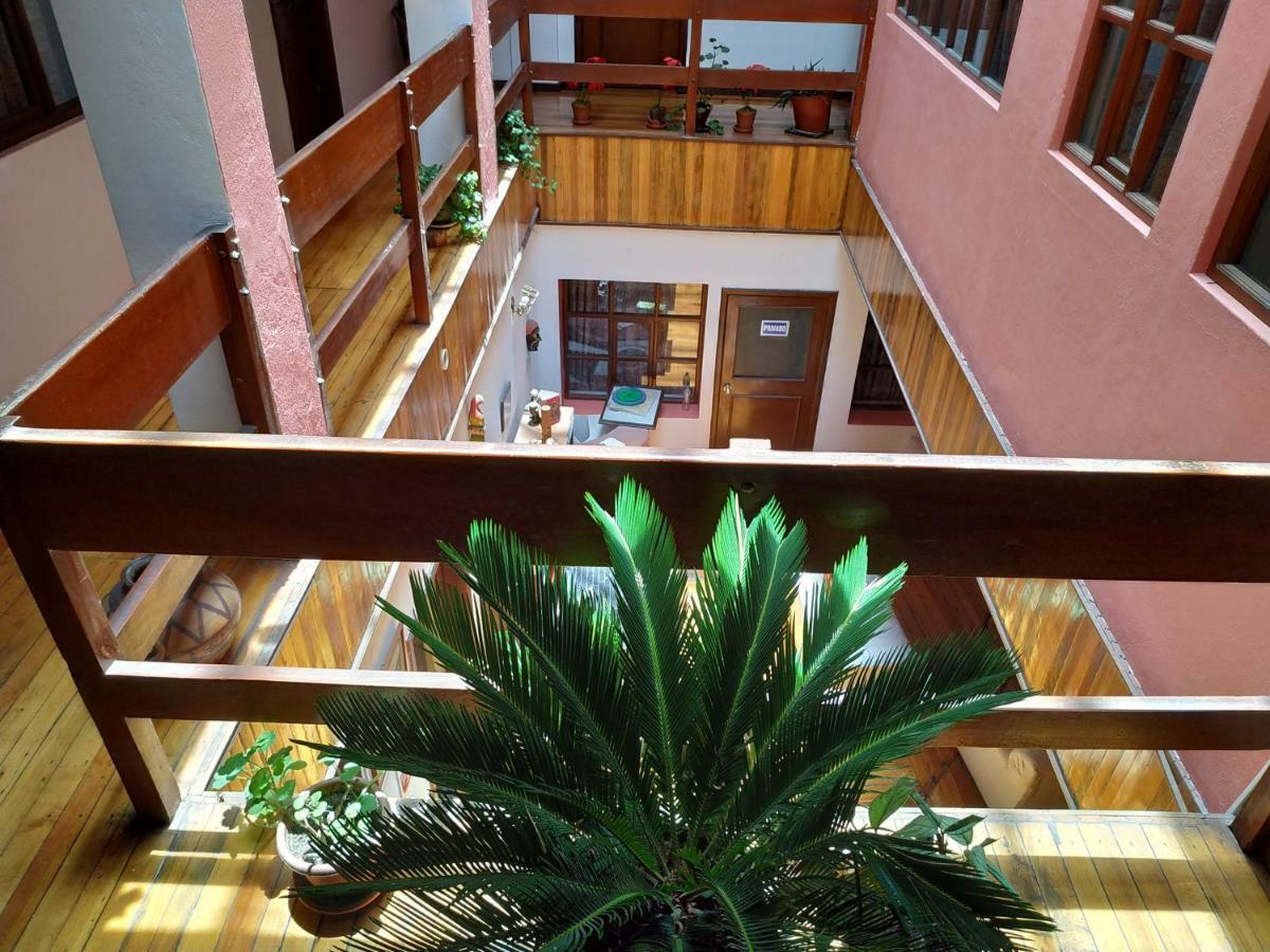 Aleida'S Hostal Puembo Zewnętrze zdjęcie